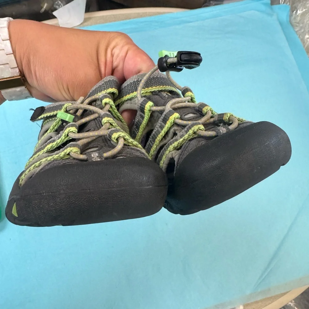 Keen Gray and Green Outdoor Sandals with Protective Toe - Picture 6 of 8